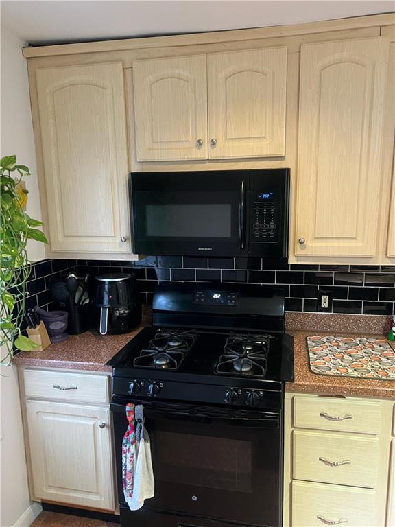 Single Family 51st  Brooklyn, NY 11234, MLS-497856-23