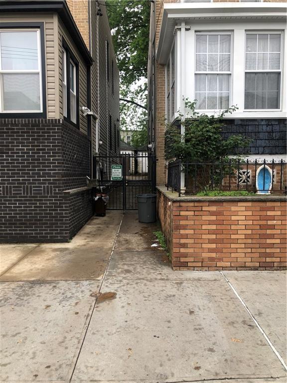 Single Family Grant  Brooklyn, NY 11208, MLS-498300-10